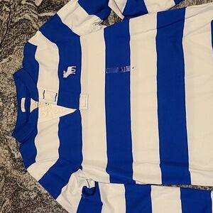 Abercrombie Kids Blue and white stripe long sleeve shirt. Muscle Fit, Kids XL